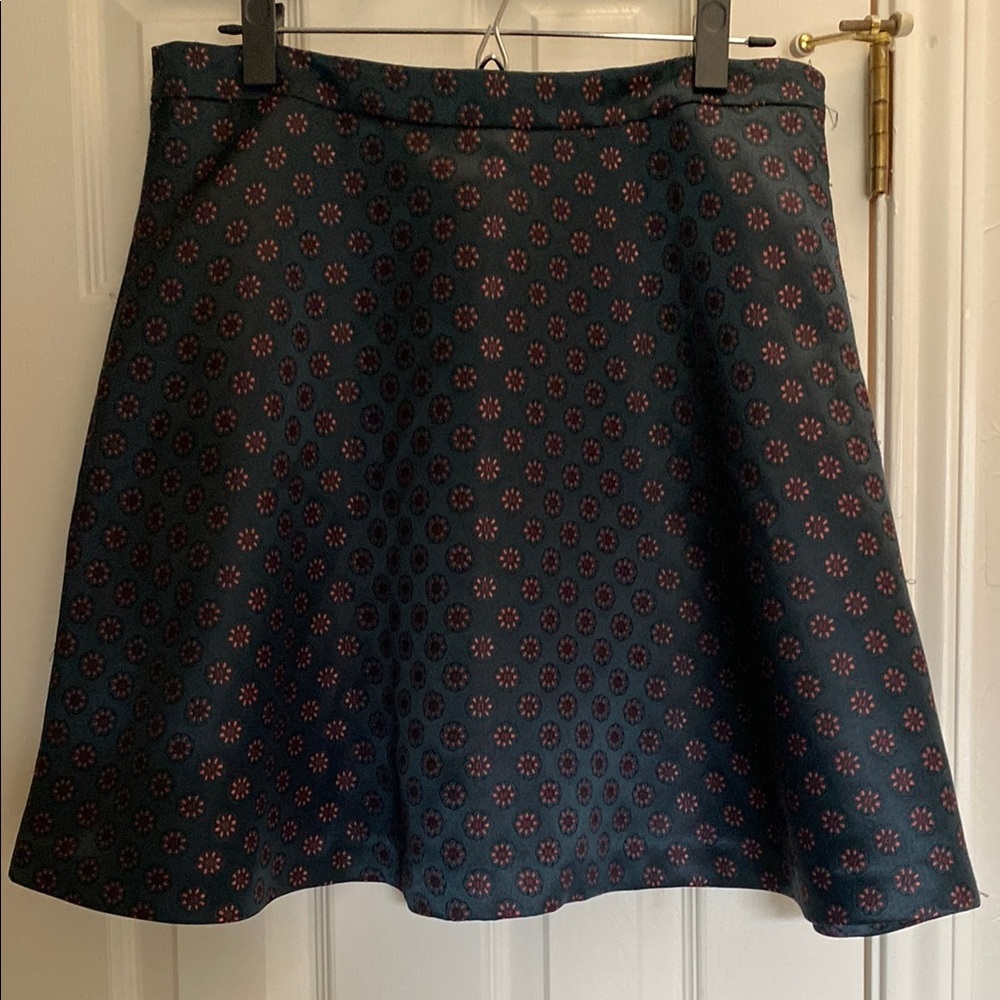 Elegant LOFT Patterned Skirt
